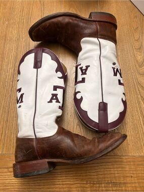 A&M LEATHER Cowboy Boots with Maroon Accents MENS 8.5